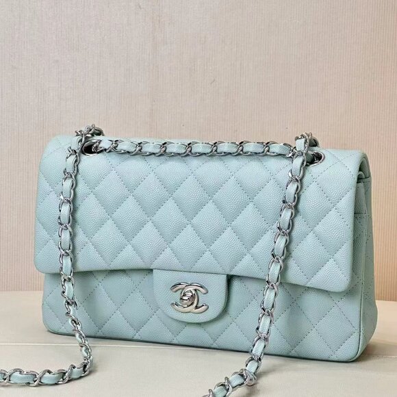 Chanel Classic Flap Blue-Grey Herringbone Bag: A Perfect Encounter of Grace and - Picture 1 of 6